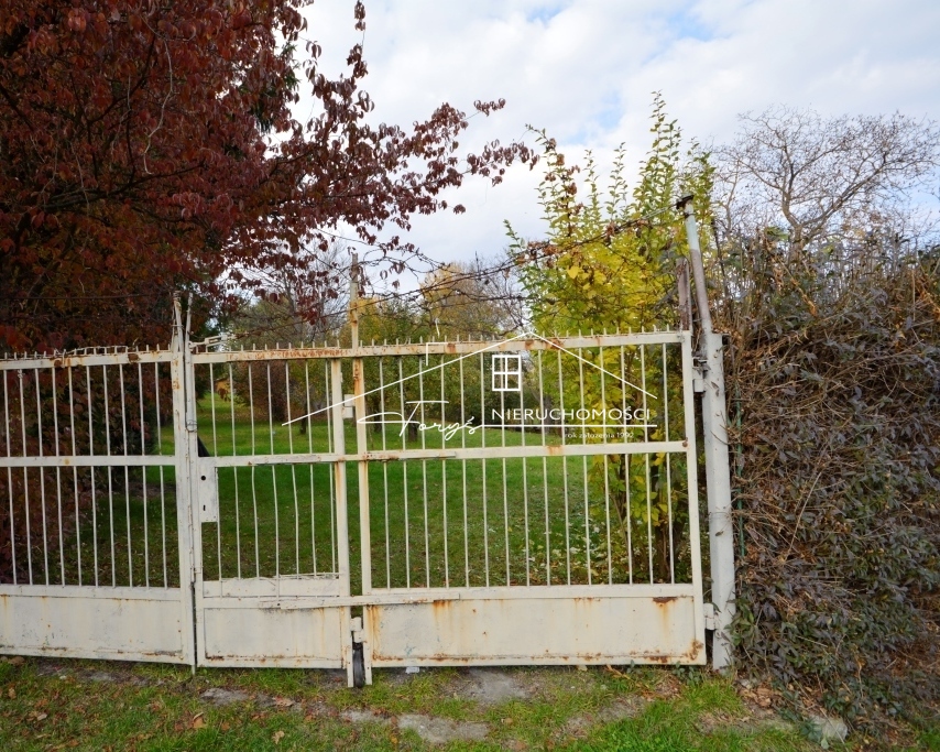 Działka inwestycyjna 2860m na sprzedaż  Przemyśl, ul. Sucharskiego, media, widokowa lokalizacja