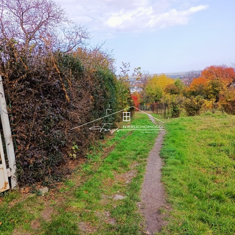 Działka inwestycyjna 2860m na sprzedaż  Przemyśl, ul. Sucharskiego, media, widokowa lokalizacja