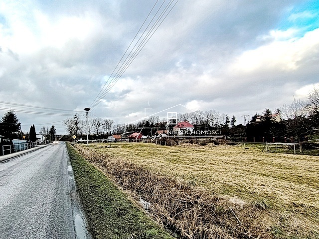 Działka komercyjna 2300m w Buszkowiczkach  bezpośrednio przy drodze powiatowej