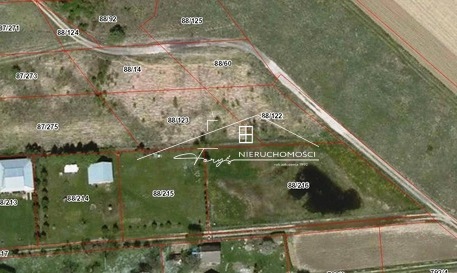 Odkryj atrakcyjną działkę rekreacyjną w Ostrowie nad zalewem.