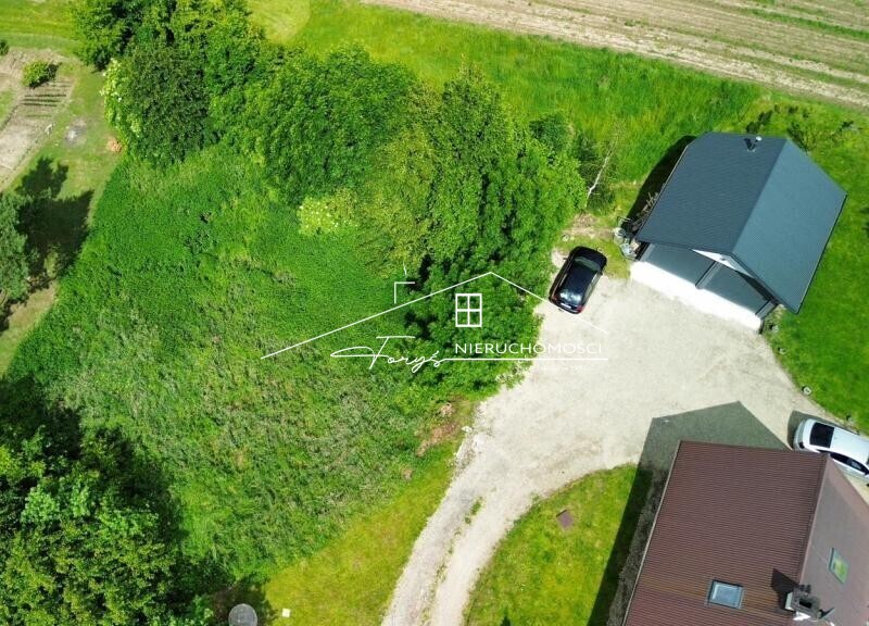 Działka budowlana 8 arów na sprzedaż  Ujkowice k. Przemyśla, spokojna okolica
