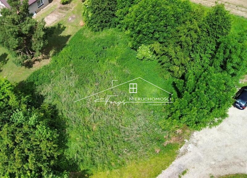 Działka budowlana 8 arów na sprzedaż  Ujkowice k. Przemyśla, spokojna okolica