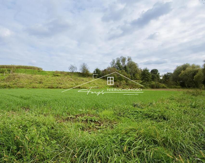 Działki budowlane z WZ  34 ary  Ostrów, gm. Radymno