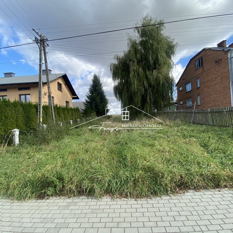 Zapewnij sobie dużą, funkcjonalną przestrzeń z pełnym dostępem do mediów.