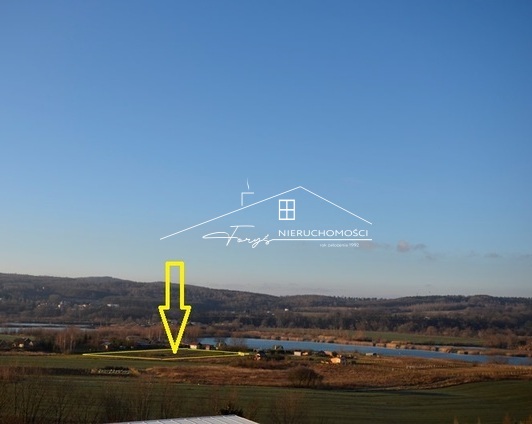 Idealne miejsce na domek letniskowy dla osób ceniących spokój i naturę.