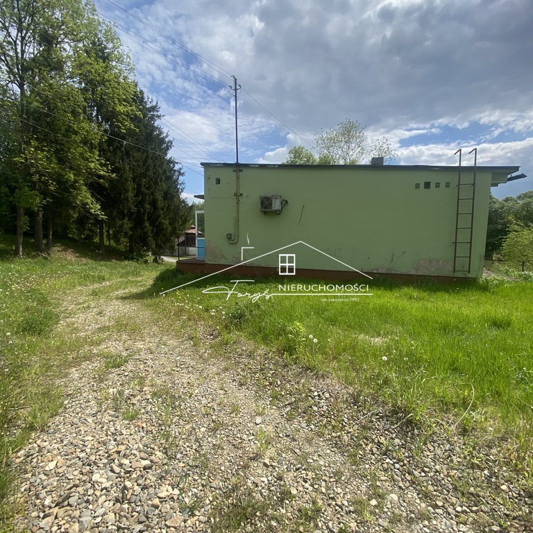 Budynek handlowy z potencjałem mieszkalnousługowym na sprzedaż  Śliwnica, gm. Dubiecko