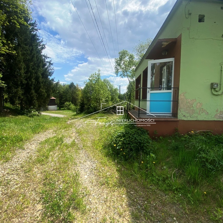 Budynek handlowy z potencjałem mieszkalnousługowym na sprzedaż  Śliwnica, gm. Dubiecko