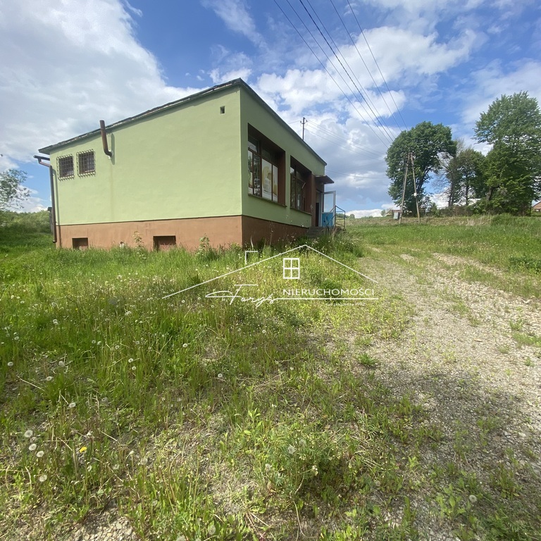 Budynek handlowy z potencjałem mieszkalnousługowym na sprzedaż  Śliwnica, gm. Dubiecko