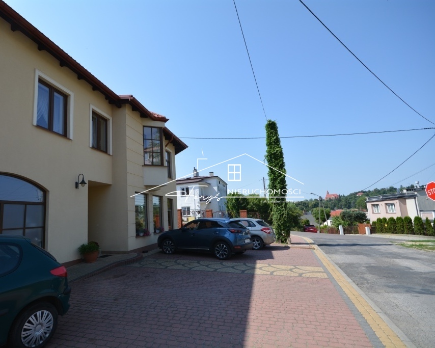 Obiekt inwestycyjny 496m w Przemyślu  idealny na przychodnię, dom seniora lub działalność usługową