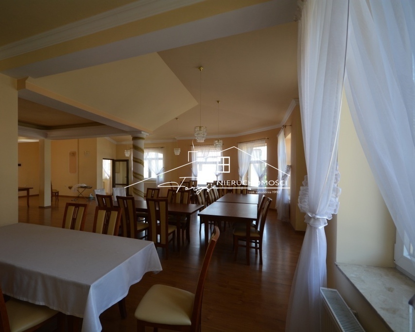 Obiekt inwestycyjny 496m w Przemyślu  idealny na przychodnię, dom seniora lub działalność usługową