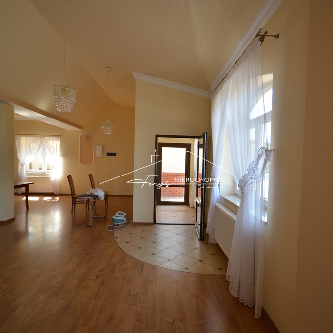 Przemyśl  obiekt inwestycyjny 496m na sprzedaż, idealny pod działalność usługową lub mieszkalną