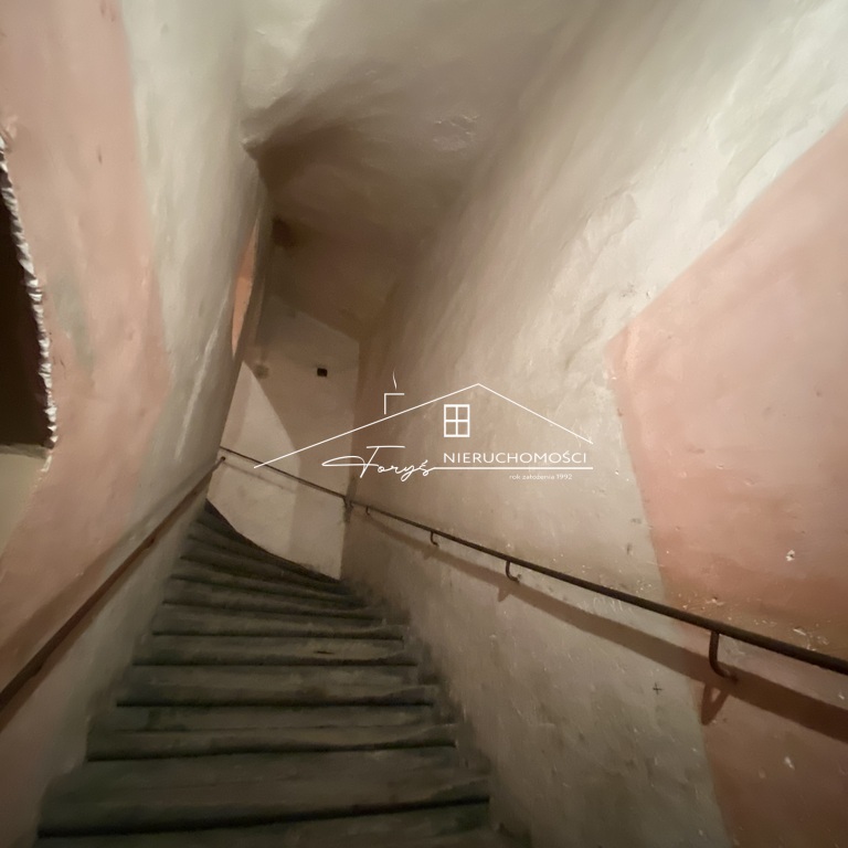 Kamienica inwestycyjna na sprzedaż  527m2, Przemyśl, ul. Słowackiego  wysoki potencjał, częściowo wynajęta