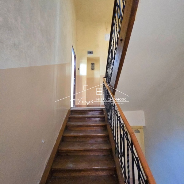 Kamienica z 1909 r. w prestiżowej części Przemyśla  4 mieszkania, 251,48m, po remoncie