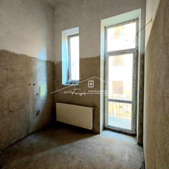 Kamienica z 1909 r. w prestiżowej części Przemyśla  4 mieszkania, 251,48m, po remoncie