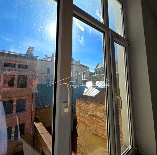 Kamienica z 1909 r. w prestiżowej części Przemyśla  4 mieszkania, 251,48m, po remoncie