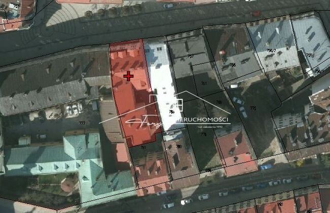 Kamienica z 1909 r. w prestiżowej części Przemyśla  4 mieszkania, 251,48m, po remoncie