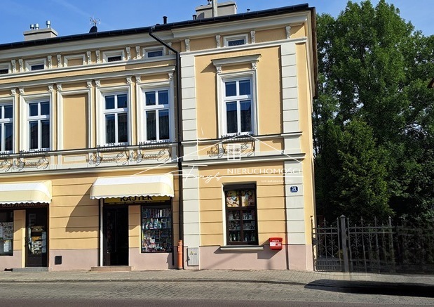 Kamienica inwestycyjna z lokalami i mieszkaniami  Przemyśl, ul. Grunwaldzka, blisko centrum