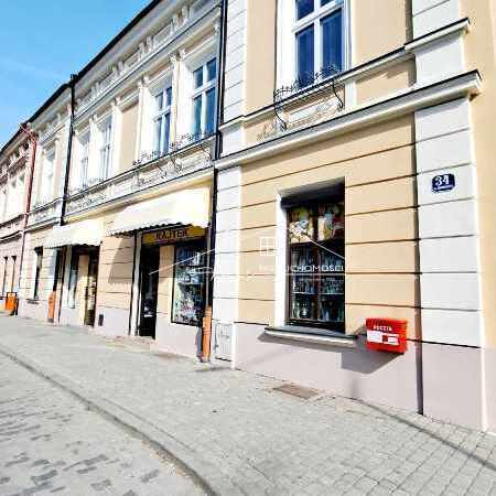 Kamienica inwestycyjna z lokalami i mieszkaniami  Przemyśl, ul. Grunwaldzka, blisko centrum