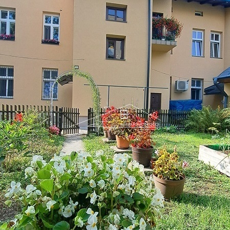 Kamienica inwestycyjna z lokalami i mieszkaniami  Przemyśl, ul. Grunwaldzka, blisko centrum