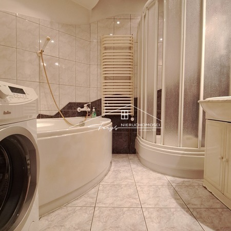 Kamienica inwestycyjna z lokalami i mieszkaniami  Przemyśl, ul. Grunwaldzka, blisko centrum