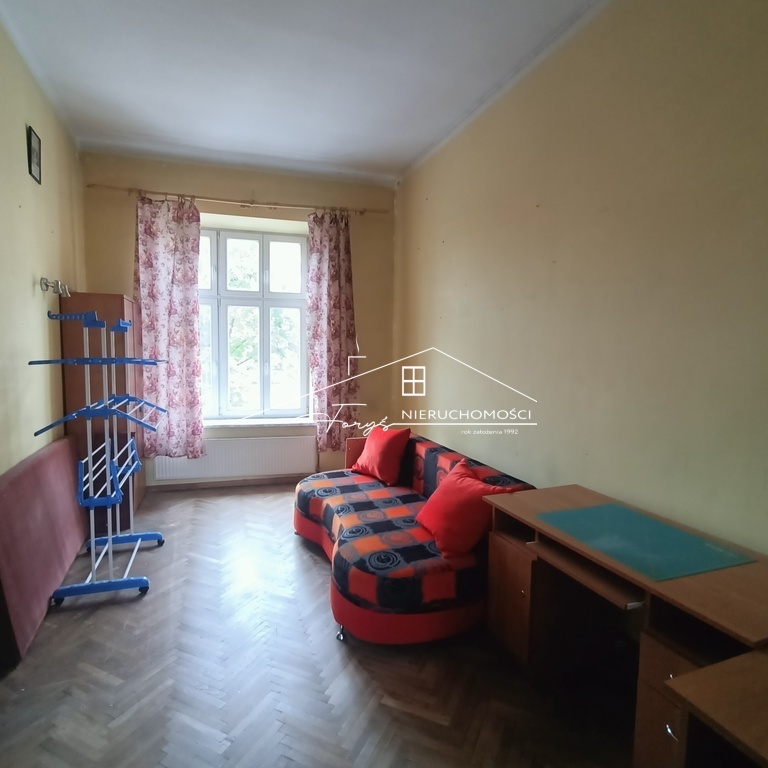 3pokojowe mieszkanie 69,66m2 w zabytkowej kamienicy w centrum Przemyśla  ul. Kazimierza Wielkiego