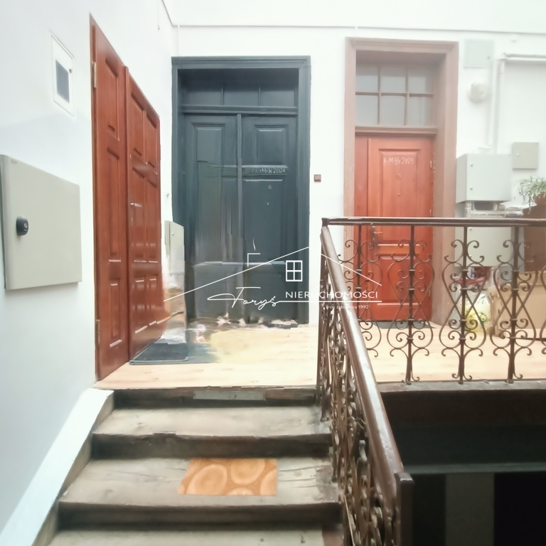 3pokojowe mieszkanie 69,66m2 w zabytkowej kamienicy w centrum Przemyśla  ul. Kazimierza Wielkiego