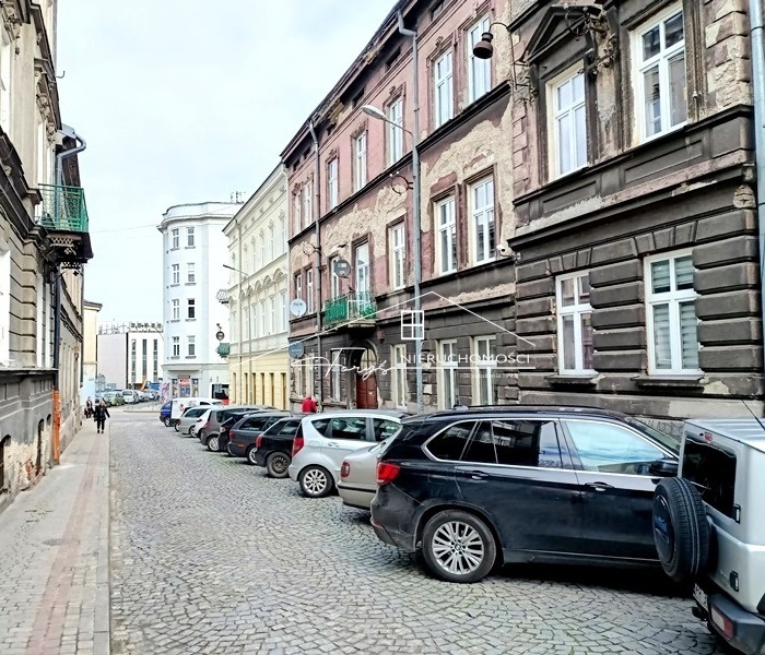 Przemyśl, ul. Smolki  kawalerka 42 m w kamienicy na Starym Mieście