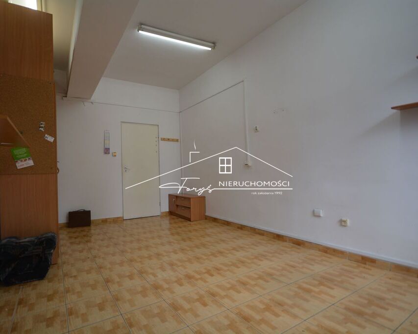 Lokal użytkowy 20m na wynajem  Przemyśl, ul. Bakończycka, I piętro biurowca