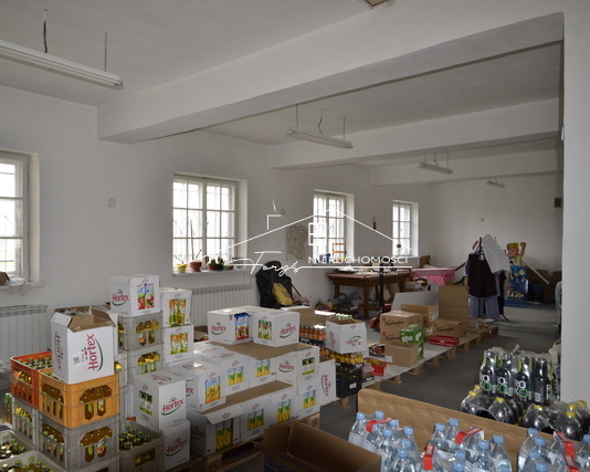 Lokal usługowo-handlowy 200m do wynajęcia  Maleniska k. Jarosławia, doskonała lokalizacja