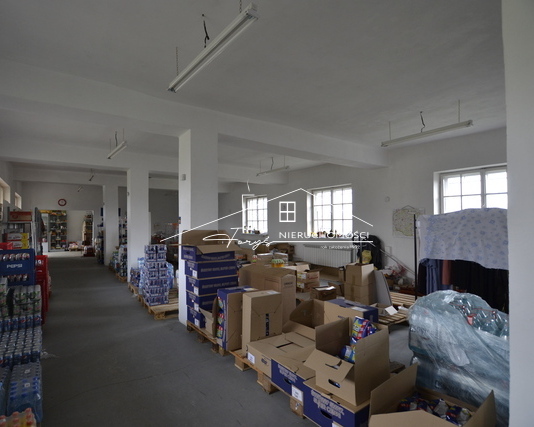 Lokal usługowo-handlowy 200m do wynajęcia  Maleniska k. Jarosławia, doskonała lokalizacja