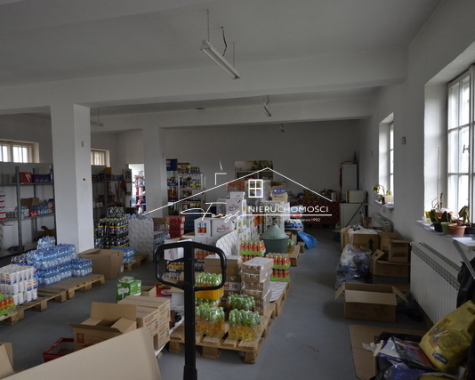 Lokal usługowo-handlowy 200m do wynajęcia  Maleniska k. Jarosławia, doskonała lokalizacja