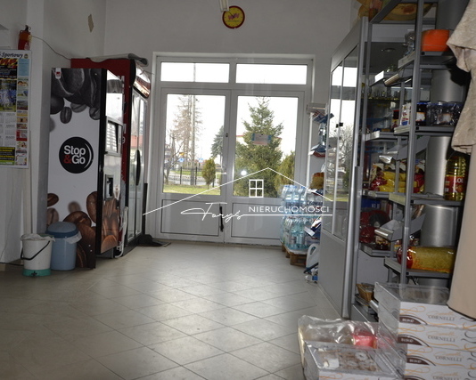 Lokal usługowo-handlowy 200m do wynajęcia  Maleniska k. Jarosławia, doskonała lokalizacja