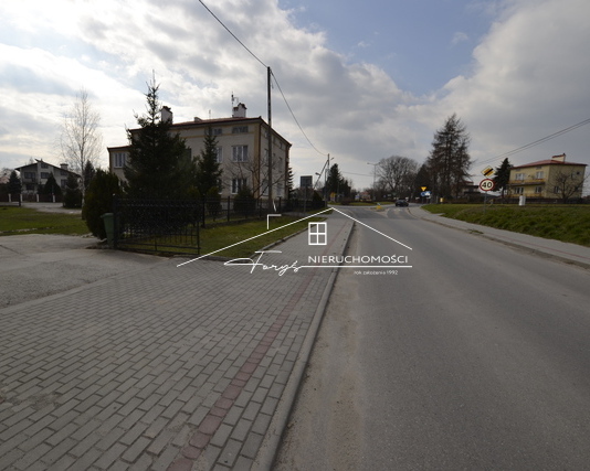 Lokal usługowo-handlowy 200m do wynajęcia  Maleniska k. Jarosławia, doskonała lokalizacja