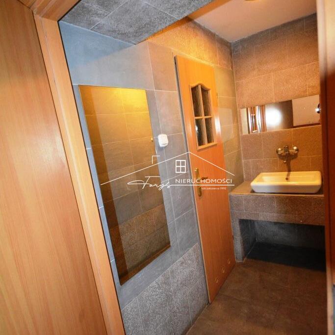 Lokal użytkowy 110m w Rynku Starego Miasta  idealna lokalizacja na usługi i biuro