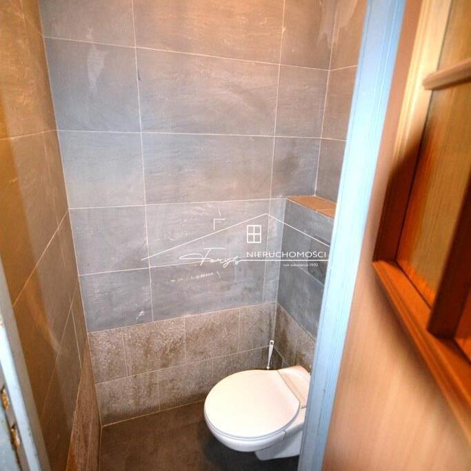 Lokal użytkowy 110m w Rynku Starego Miasta  idealna lokalizacja na usługi i biuro