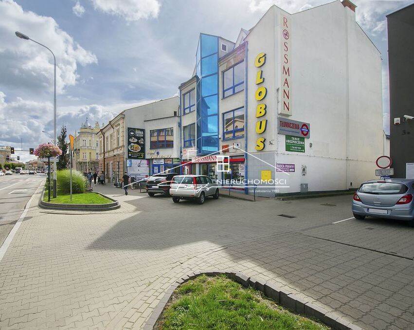 Jarosław, Jana Pawła II  Lokal handlowo-usługowy 148,55 m do wynajęcia Globus, 2 piętro