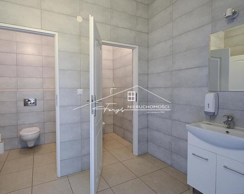 Jarosław, Jana Pawła II  Lokal handlowo-usługowy 148,55 m do wynajęcia Globus, 2 piętro