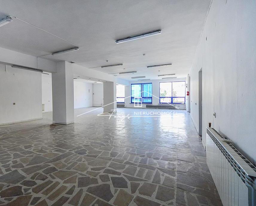 Jarosław, Jana Pawła II  Lokal handlowo-usługowy 268,93 m do wynajęcia Globus, 1 piętro