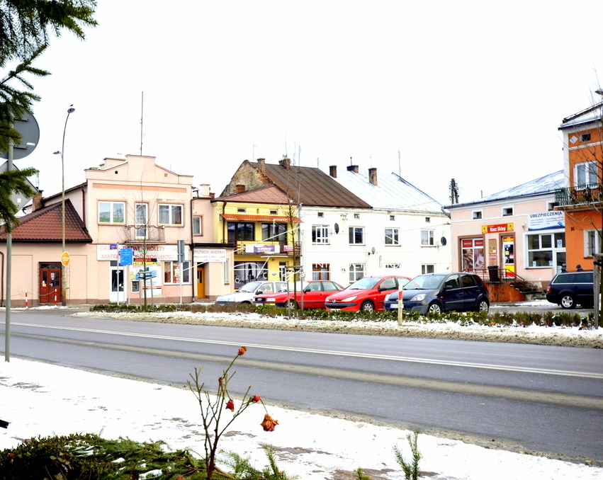 Budynek handlowo-usługowy w centrum Oleszyc  obniżka ceny o 30000zł