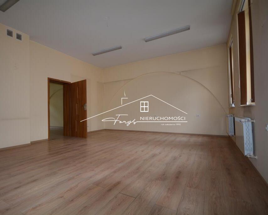 Lokal usługowy 230m do wynajęcia  I piętro, ul. Dworskiego, Przemyśl