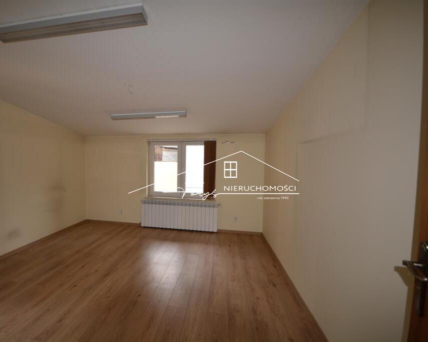 Lokal usługowy 230m do wynajęcia  I piętro, ul. Dworskiego, Przemyśl