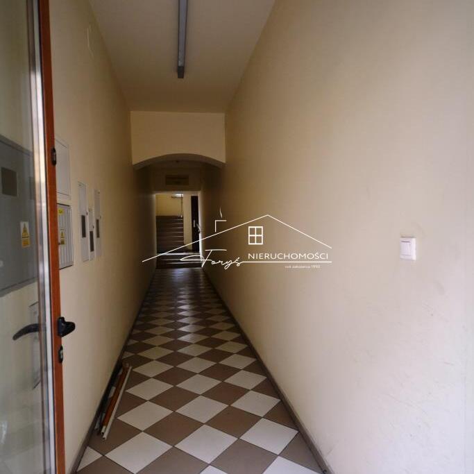 Lokal usługowy 230m do wynajęcia  I piętro, ul. Dworskiego, Przemyśl