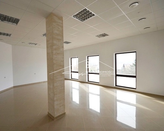 Nowoczesny obiekt handlowo-usługowy i gastronomiczny na sprzedaż  Ostrów k. Przemyśla, 1327m