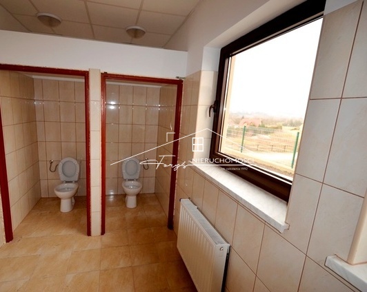 Nowoczesny obiekt handlowo-usługowy i gastronomiczny na sprzedaż  Ostrów k. Przemyśla, 1327m