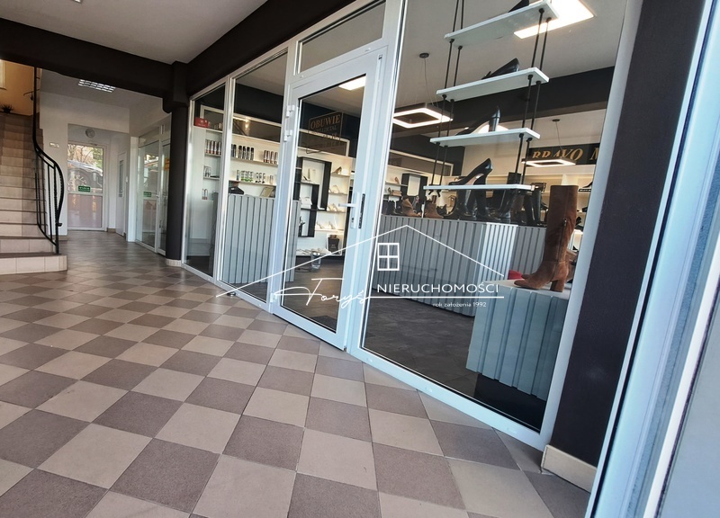 Lokal użytkowy 30m do wynajęcia  Prałkowce, parter, idealny na biuro lub gabinet