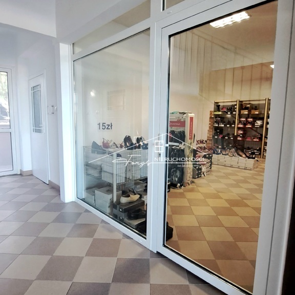 Lokal użytkowy 30m do wynajęcia  Prałkowce, parter, idealny na biuro lub gabinet