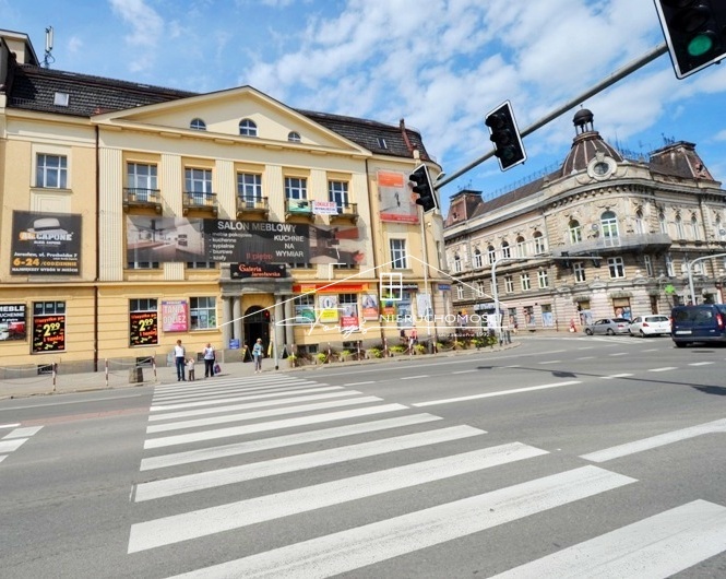 Lokal 294m do wynajęcia  centrum miasta, I piętro, doskonała lokalizacja
