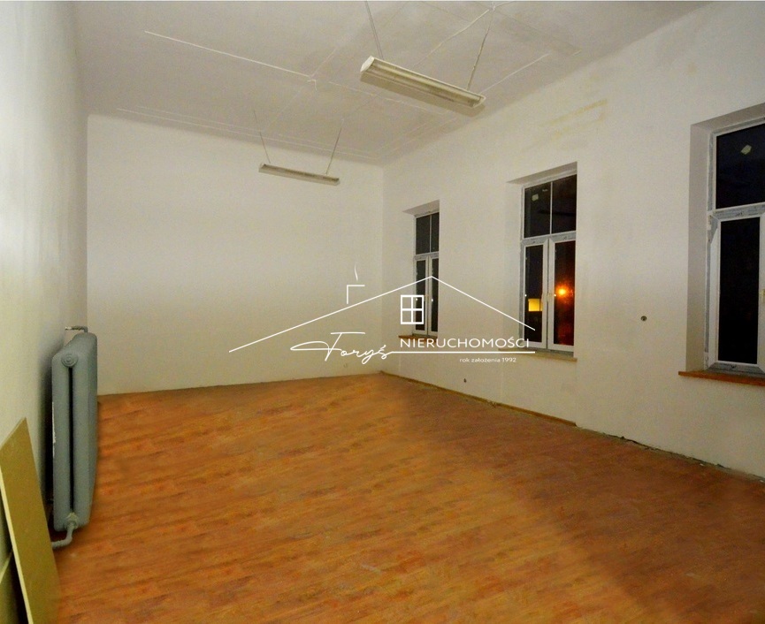 Lokal 294m do wynajęcia  centrum miasta, I piętro, doskonała lokalizacja