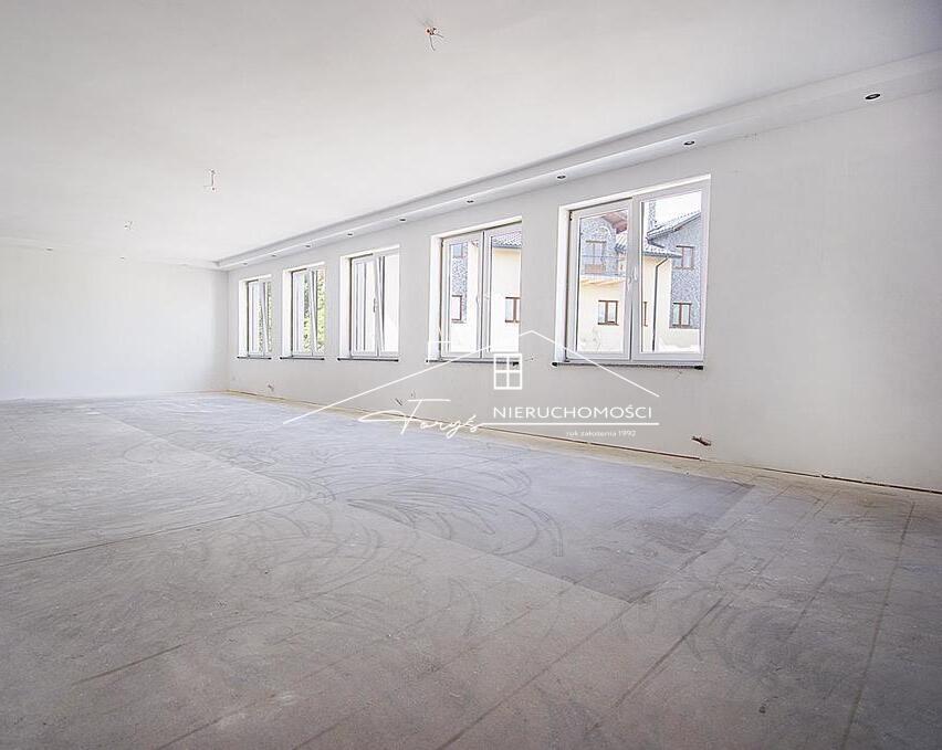 Lokal użytkowy 118m do wynajęcia  Jarosław, ul. Podzamcze, 1. piętro