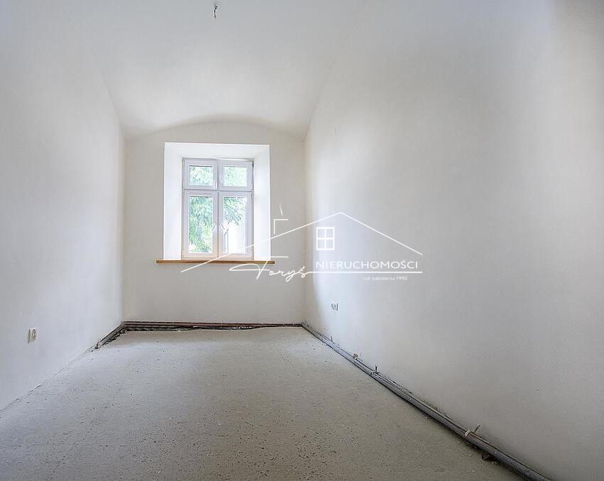 Lokal użytkowy 88m do wynajęcia w kamienicy na jarosławskim rynku  możliwość aranżacji i negocjacji ceny